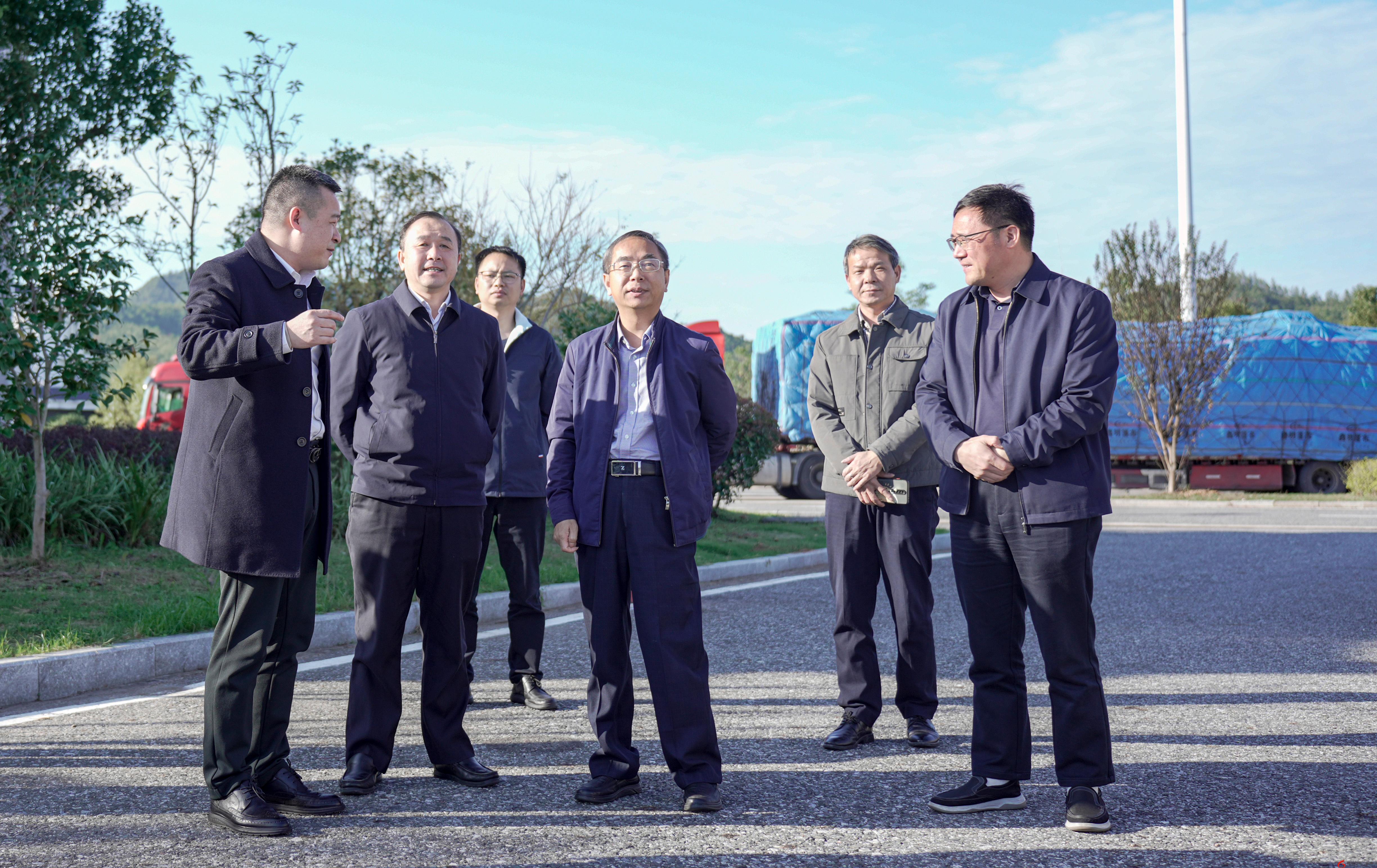 市國資委黨委書記、主任吳詩東到贛州交控集團(tuán)調(diào)研國企改革發(fā)展等工作